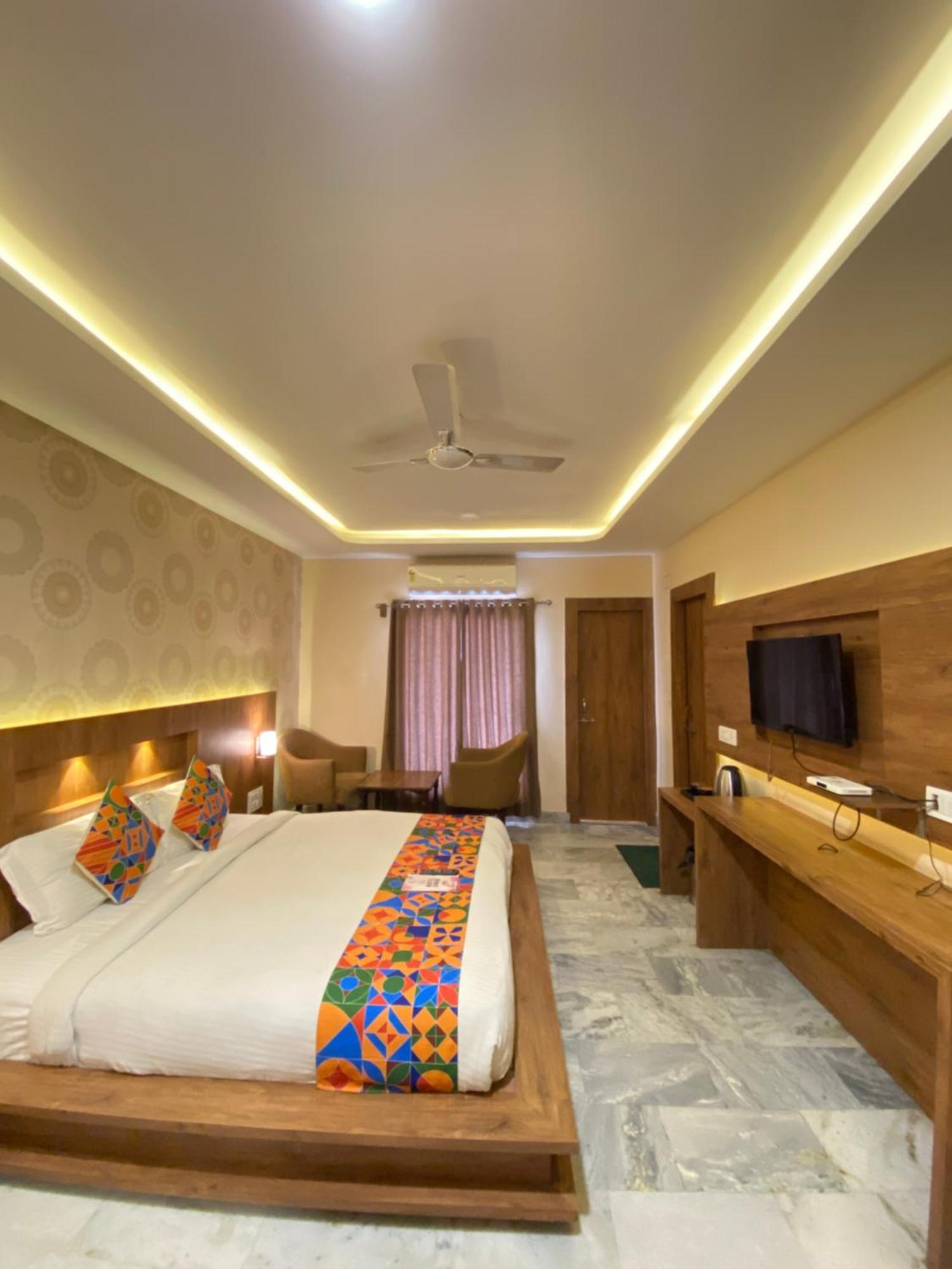 Hotel Damanis Удайпур Экстерьер фото